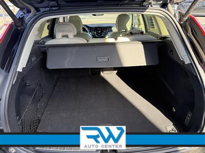2019 Volvo XC60 T8 eAWD Momentum - Photo 22 - Ukiah, CA 95482
