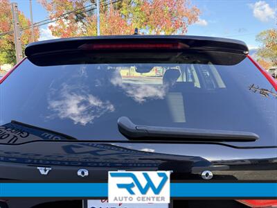 2019 Volvo XC60 T8 eAWD Momentum - Photo 29 - Ukiah, CA 95482