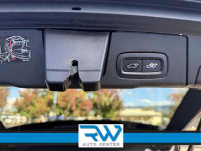 2019 Volvo XC60 T8 eAWD Momentum - Photo 24 - Ukiah, CA 95482