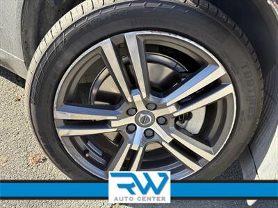 2019 Volvo XC60 T8 eAWD Momentum - Photo 26 - Ukiah, CA 95482