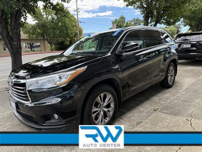 2015 Toyota Highlander XLE   - Photo 3 - Ukiah, CA 95482