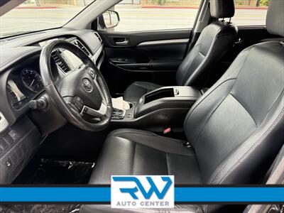 2015 Toyota Highlander XLE   - Photo 10 - Ukiah, CA 95482