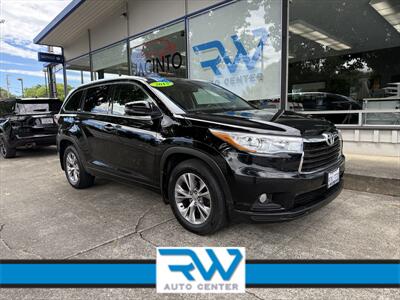 2015 Toyota Highlander XLE   - Photo 1 - Ukiah, CA 95482