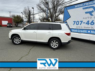 2013 Toyota Highlander Plus   - Photo 6 - Ukiah, CA 95482