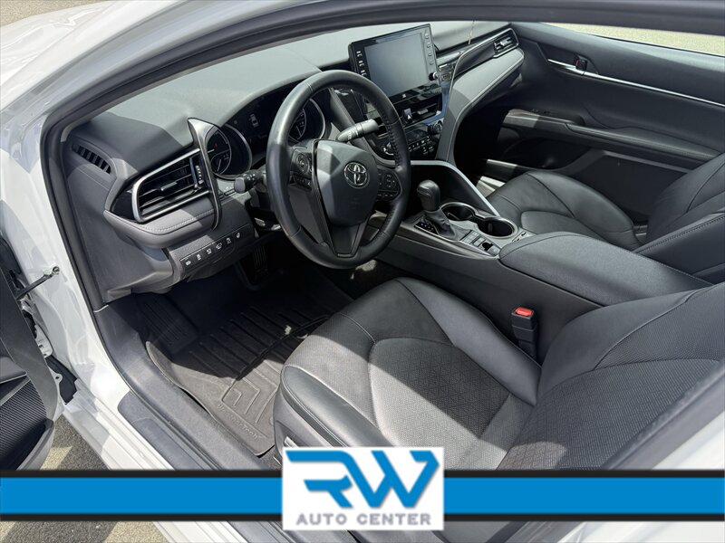 2022 Toyota Camry Hybrid XSE - Photo 11 - Ukiah, CA 95482