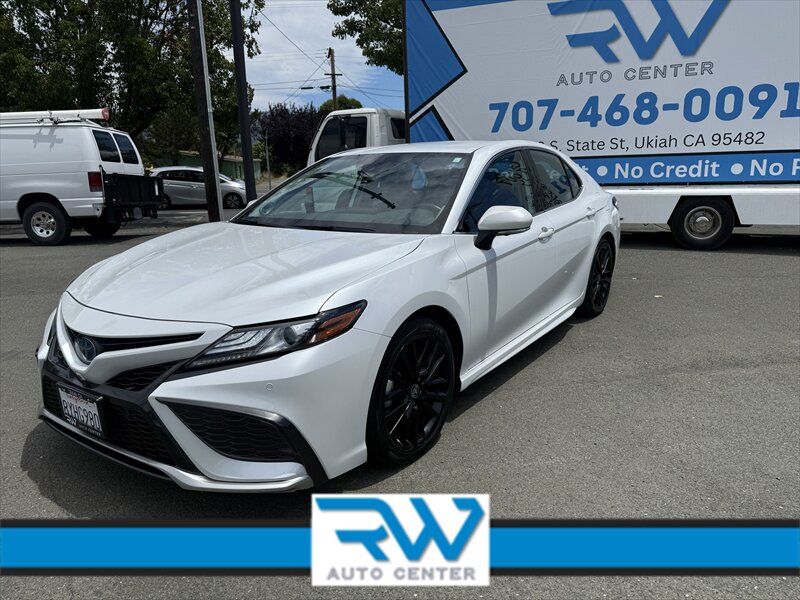 2022 Toyota Camry Hybrid XSE - Photo 3 - Ukiah, CA 95482