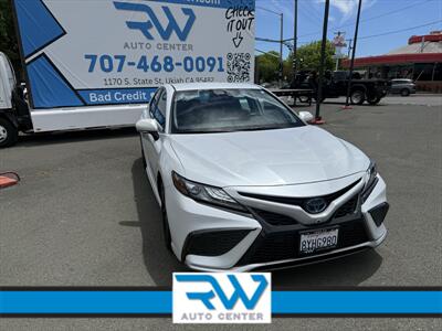 2022 Toyota Camry Hybrid XSE - Photo 2 - Ukiah, CA 95482