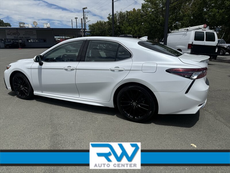 2022 Toyota Camry Hybrid XSE - Photo 4 - Ukiah, CA 95482