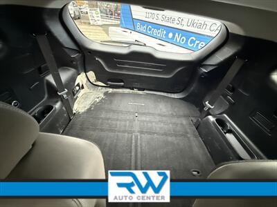 2015 Hyundai SANTA FE Limited - Photo 8 - Ukiah, CA 95482