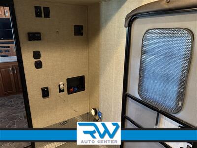 2015 Keystone RV FZ325 Alpine   - Photo 34 - Ukiah, CA 95482