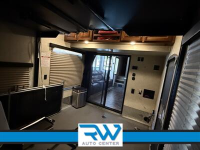 2015 Keystone RV FZ325 Alpine   - Photo 31 - Ukiah, CA 95482