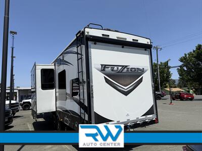 2015 Keystone RV FZ325 Alpine   - Photo 3 - Ukiah, CA 95482