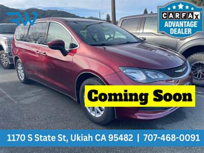 2017 Chrysler Pacifica Touring   - Photo 1 - Ukiah, CA 95482