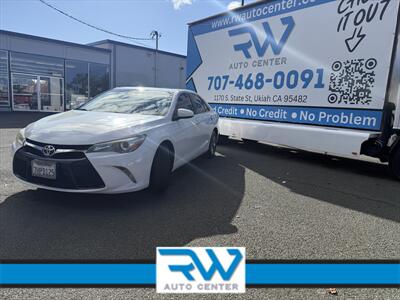 2015 Toyota Camry SE   - Photo 2 - Ukiah, CA 95482