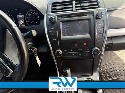 2015 Toyota Camry SE   - Photo 10 - Ukiah, CA 95482