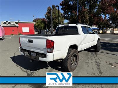 2017 Toyota Tacoma TRD Sport   - Photo 5 - Ukiah, CA 95482