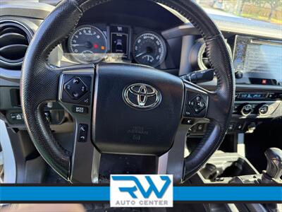 2017 Toyota Tacoma TRD Sport   - Photo 13 - Ukiah, CA 95482