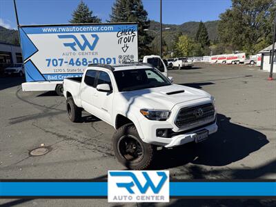 2017 Toyota Tacoma TRD Sport   - Photo 1 - Ukiah, CA 95482