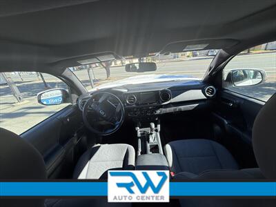 2017 Toyota Tacoma TRD Sport   - Photo 8 - Ukiah, CA 95482