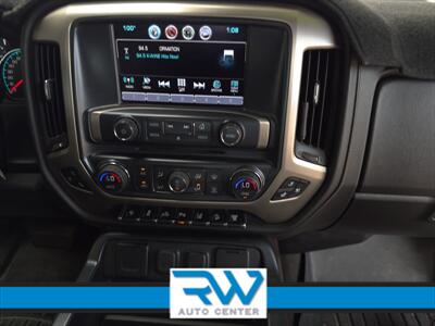 2017 GMC Sierra 2500 Denali   - Photo 11 - Ukiah, CA 95482