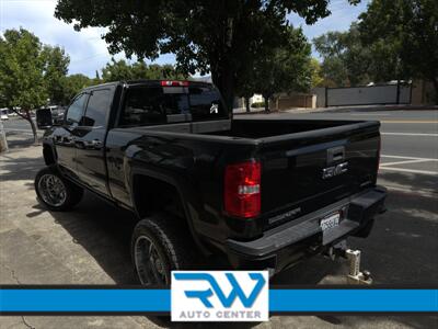 2017 GMC Sierra 2500 Denali   - Photo 4 - Ukiah, CA 95482