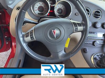 2006 Pontiac Solstice   - Photo 7 - Ukiah, CA 95482