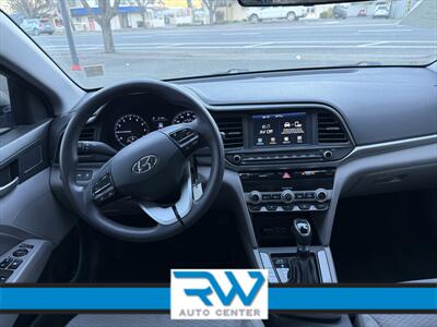 2020 Hyundai ELANTRA SEL   - Photo 8 - Ukiah, CA 95482