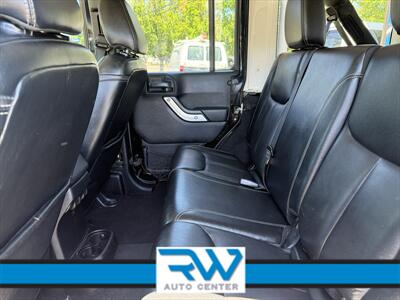 2015 Jeep Wrangler Unlimited Sahara   - Photo 8 - Ukiah, CA 95482