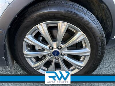 2017 Ford Escape Titanium   - Photo 5 - Ukiah, CA 95482