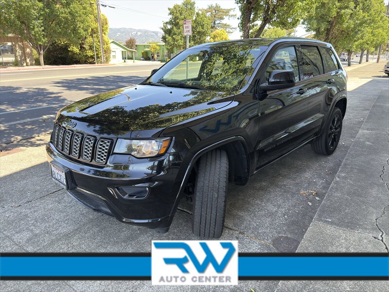 2019 Jeep Grand Cherokee Altitude  