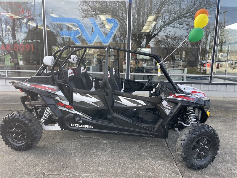 ボリス 2016 Polaris Z16VFE92AH RZR XP® 4 TURBO EPS GRAPHITE CRYSTAL