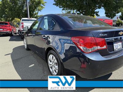2015 Chevrolet Cruze LS Auto   - Photo 3 - Ukiah, CA 95482