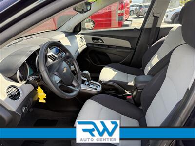 2015 Chevrolet Cruze LS Auto   - Photo 7 - Ukiah, CA 95482