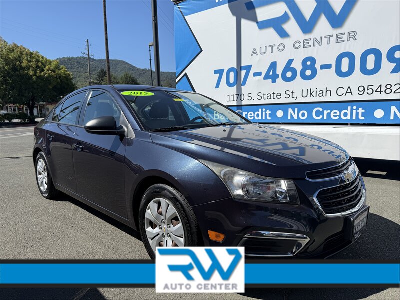 2015 Chevrolet Cruze LS Auto   - Photo 1 - Ukiah, CA 95482