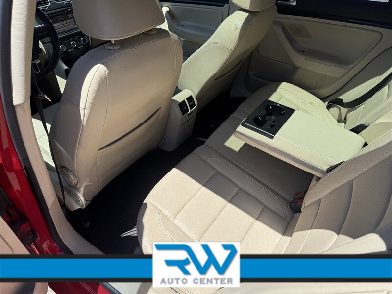 2013 Volkswagen Jetta SportWagen TDI - Photo 6 - Ukiah, CA 95482