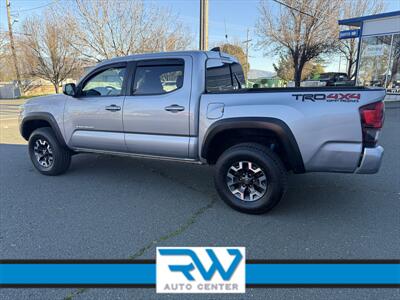 2019 Toyota Tacoma TRD Sport - Photo 4 - Ukiah, CA 95482