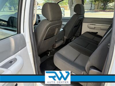 2014 Chevrolet Silverado 3500 Work Truck   - Photo 5 - Ukiah, CA 95482