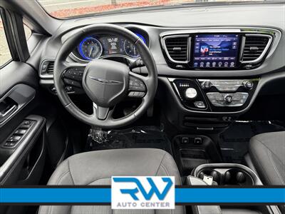 2018 Chrysler Pacifica Touring Plus - Photo 7 - Ukiah, CA 95482