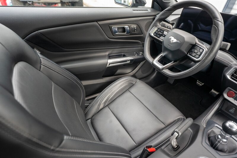 2025 Ford Mustang GT Premium - Photo 38 - Sarasota, FL 34243