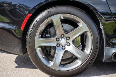 2015 Dodge Viper SRT   - Photo 14 - Sarasota, FL 34243