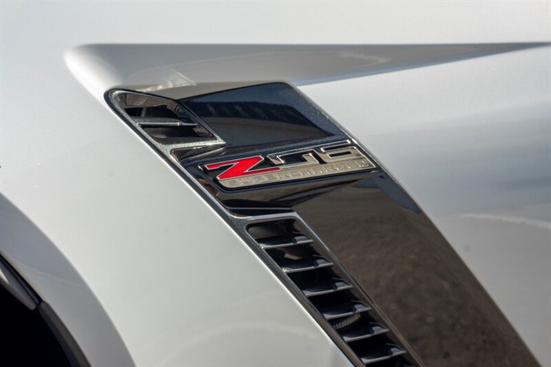 2018 Chevrolet Corvette Z06 CARBON 65 EDITION 394/650 - Photo 36 - Sarasota, FL 34243
