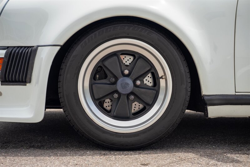 1979 Porsche 911 930 TURBO - Photo 28 - Sarasota, FL 34243