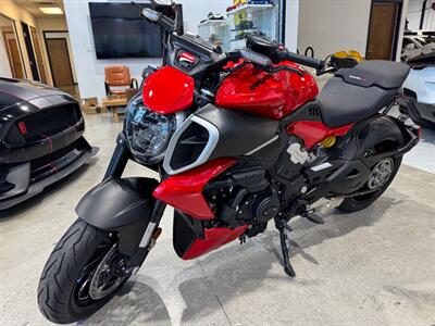 2023 Ducati Diavel V4   - Photo 5 - Sarasota, FL 34243