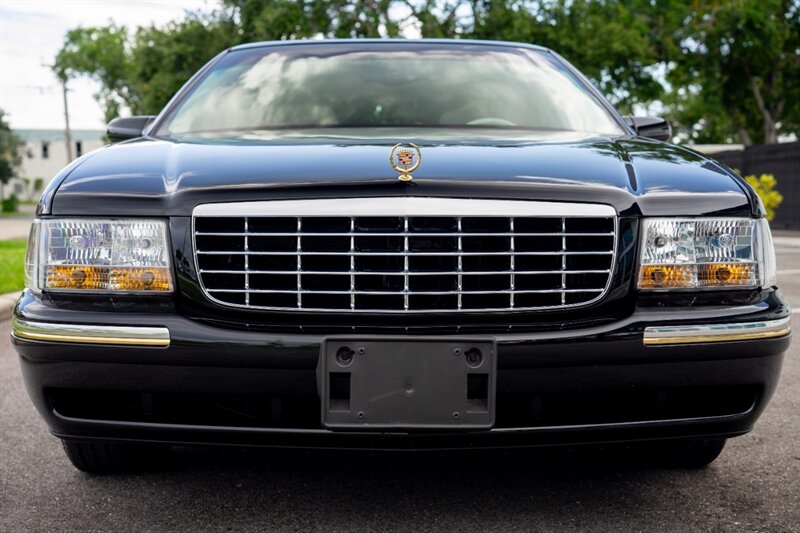 1999 Cadillac DeVille D'elegance - Photo 19 - Sarasota, FL 34243