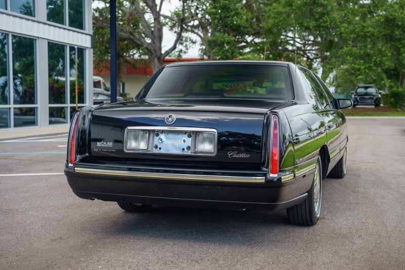 1999 Cadillac DeVille D'elegance - Photo 8 - Sarasota, FL 34243