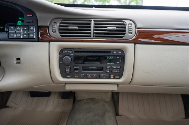 1999 Cadillac DeVille D'elegance - Photo 48 - Sarasota, FL 34243