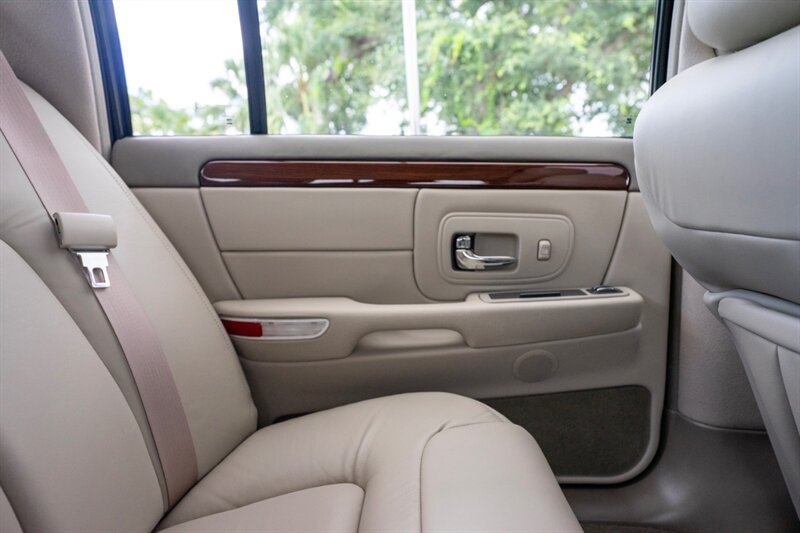 1999 Cadillac DeVille D'elegance - Photo 45 - Sarasota, FL 34243