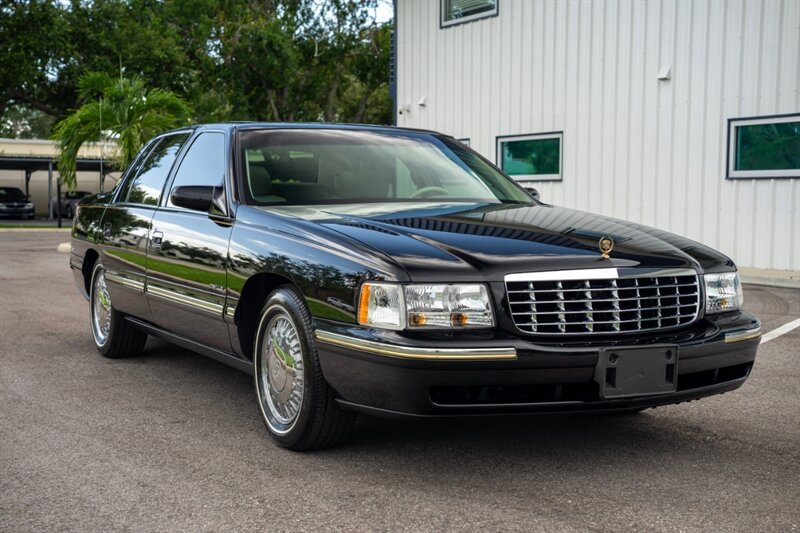 1999 Cadillac DeVille D'elegance - Photo 2 - Sarasota, FL 34243