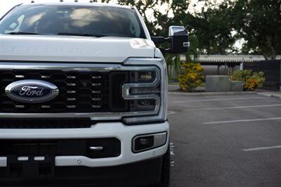 2024 Ford F-350 Super Duty Limited   - Photo 17 - Sarasota, FL 34243