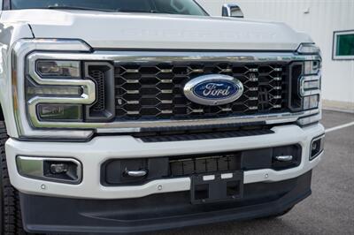 2024 Ford F-350 Super Duty Limited   - Photo 16 - Sarasota, FL 34243